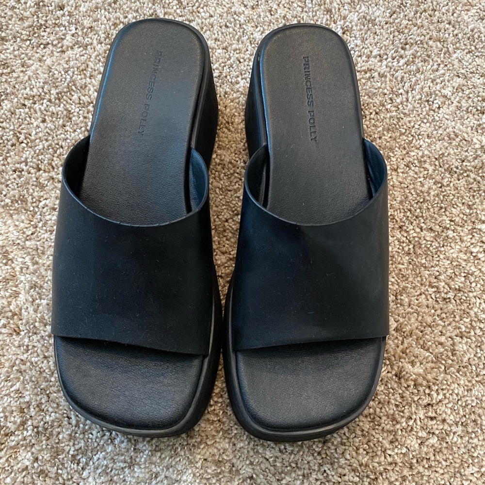 Size Nine Black Princess Polly Platform Shoe